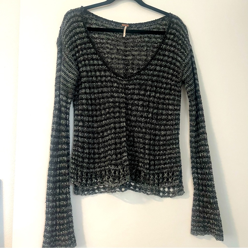 Free People sexy loose knit black V-neck sweater